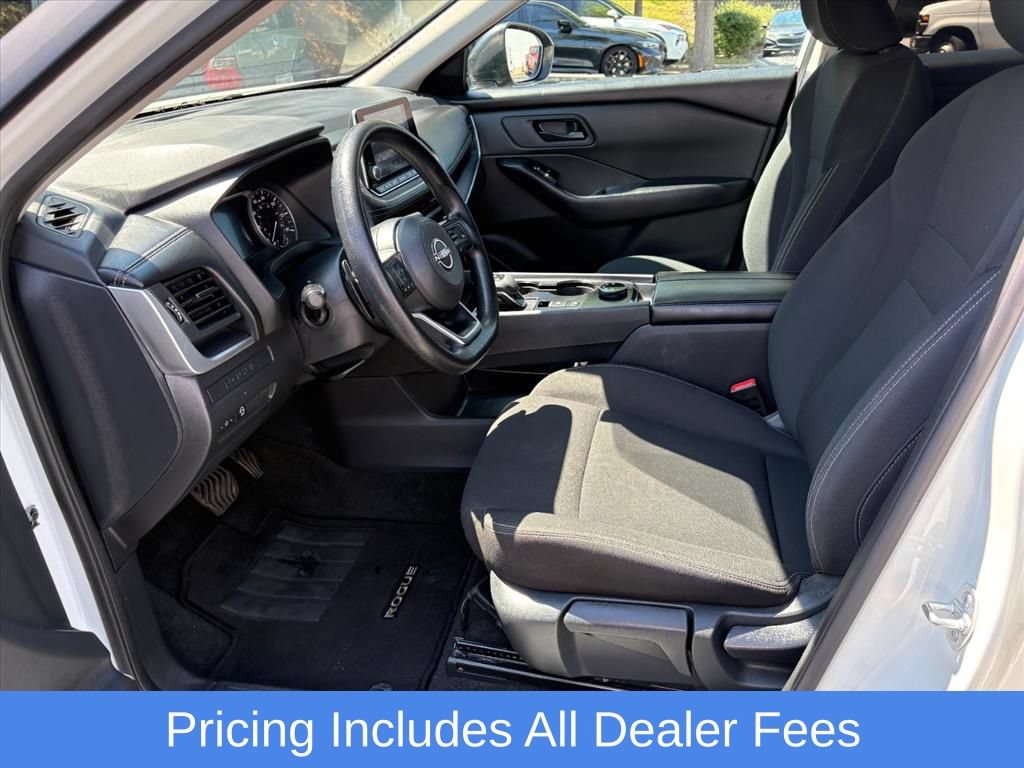 Used 2024 Nissan Rogue S AWD/4WD image 18