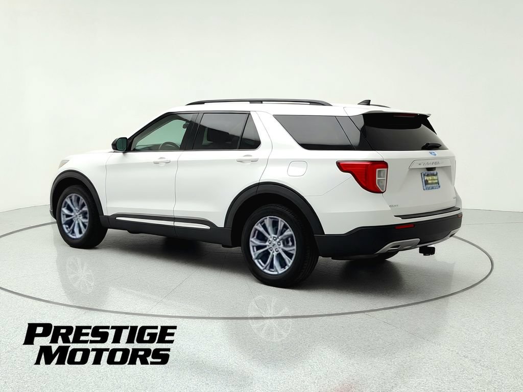 Used 2022 Ford Explorer XLT w/ Equipment Group 202A AWD/4WD image 6