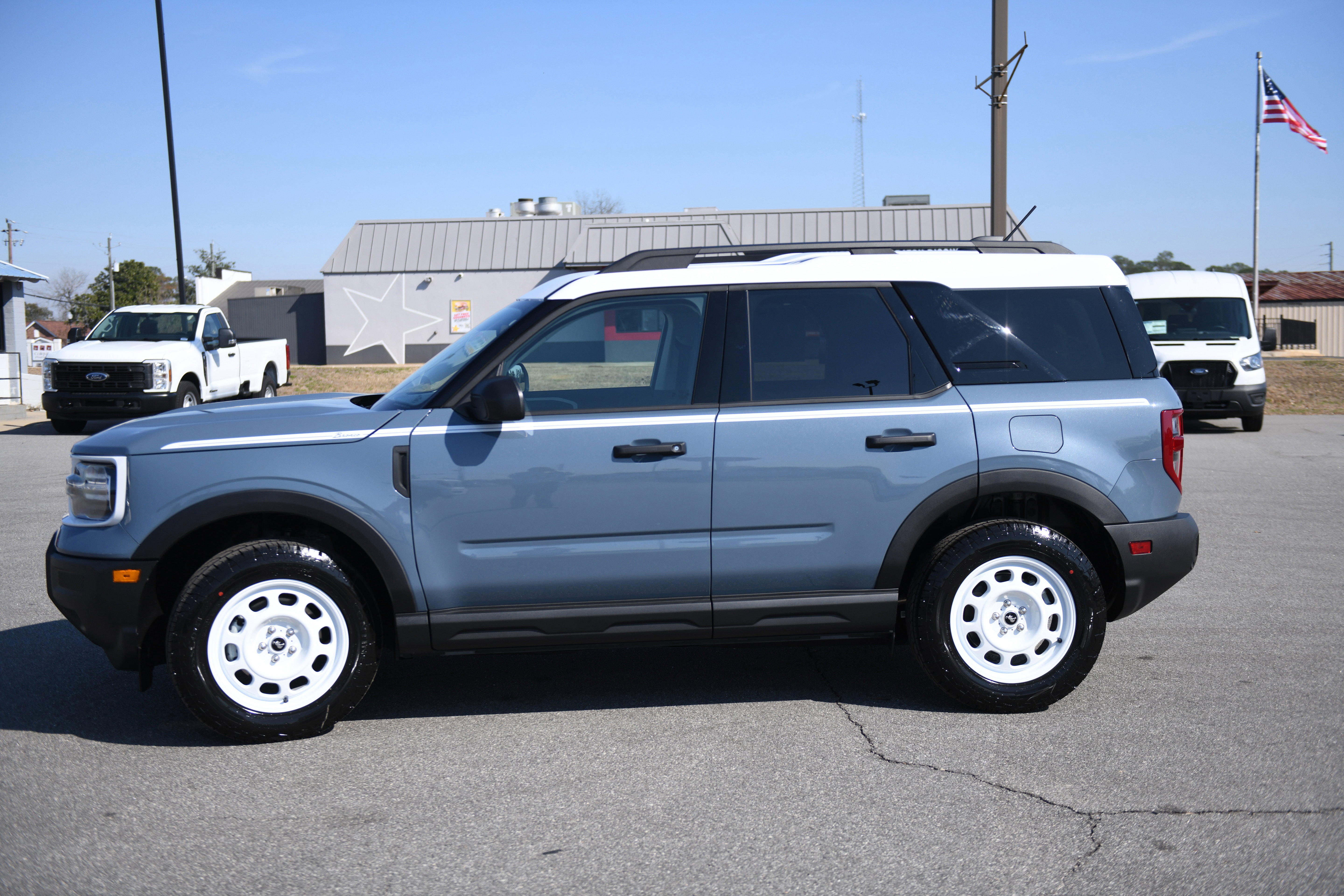 New 2026 Ford Bronco Sport Heritage w/ Convenience Package image 8
