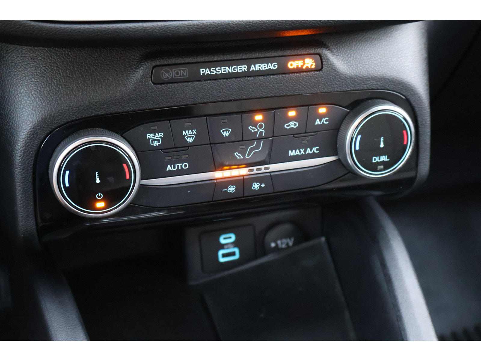 Used 2022 Ford Escape SE w/ Convenience Package AWD/4WD image 28