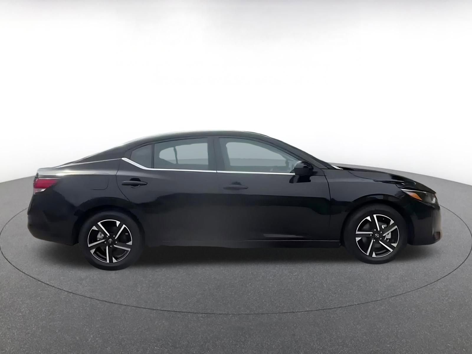Used 2025 Nissan Sentra SV FWD image 16