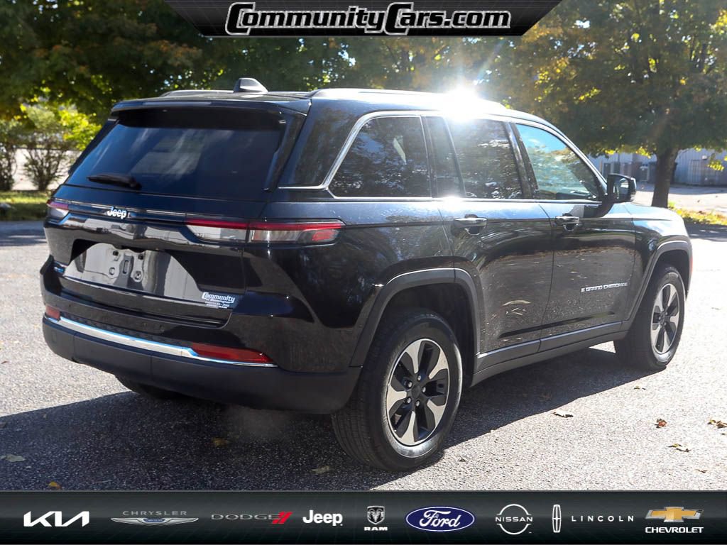Used 2023 Jeep Grand Cherokee 4WD 4xe image 7
