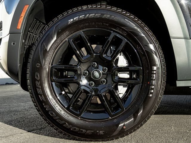 New 2025 Land Rover Defender 130 S AWD/4WD image 11