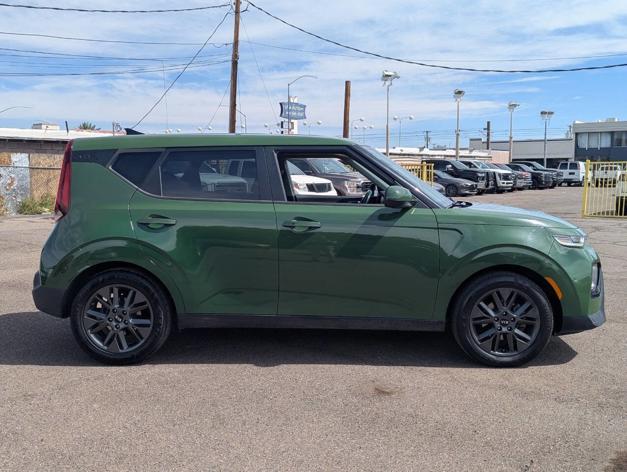 Used 2020 Kia Soul EX image 2