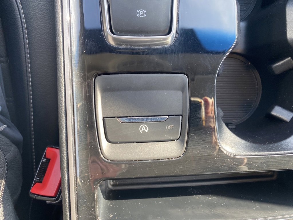 Used 2019 Ford Edge SEL w/ Equipment Group 201A image 19