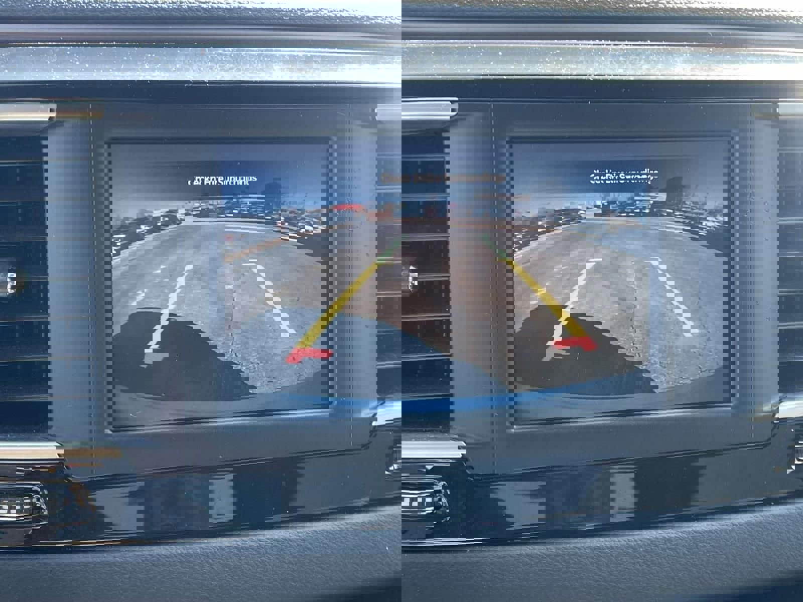 Used 2024 Chrysler Voyager LX image 16