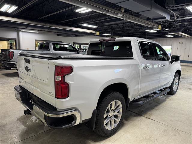 Certified 2021 Chevrolet Silverado 1500 LTZ w/ LTZ Premium Package AWD/4WD image 4