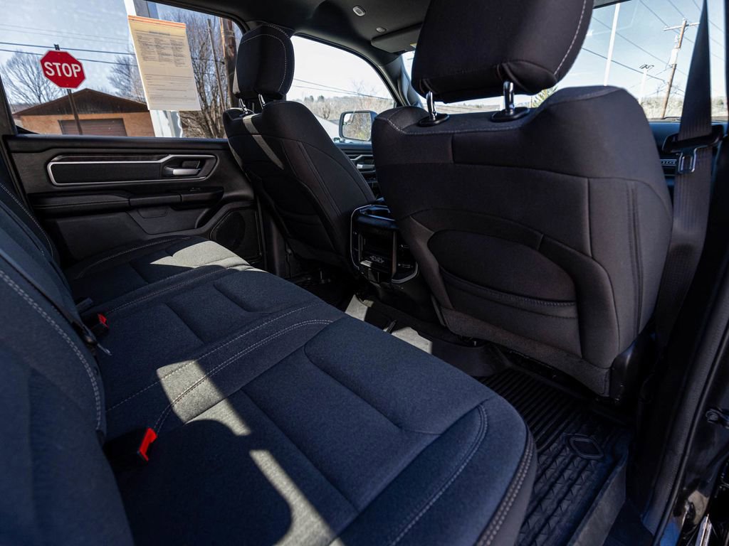 Used 2023 RAM 1500 Big Horn AWD/4WD image 29