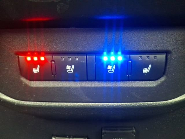 Used 2023 Toyota Tundra Platinum image 31