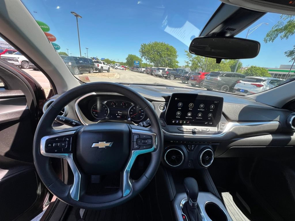 Used 2023 Chevrolet Blazer LT AWD/4WD image 38