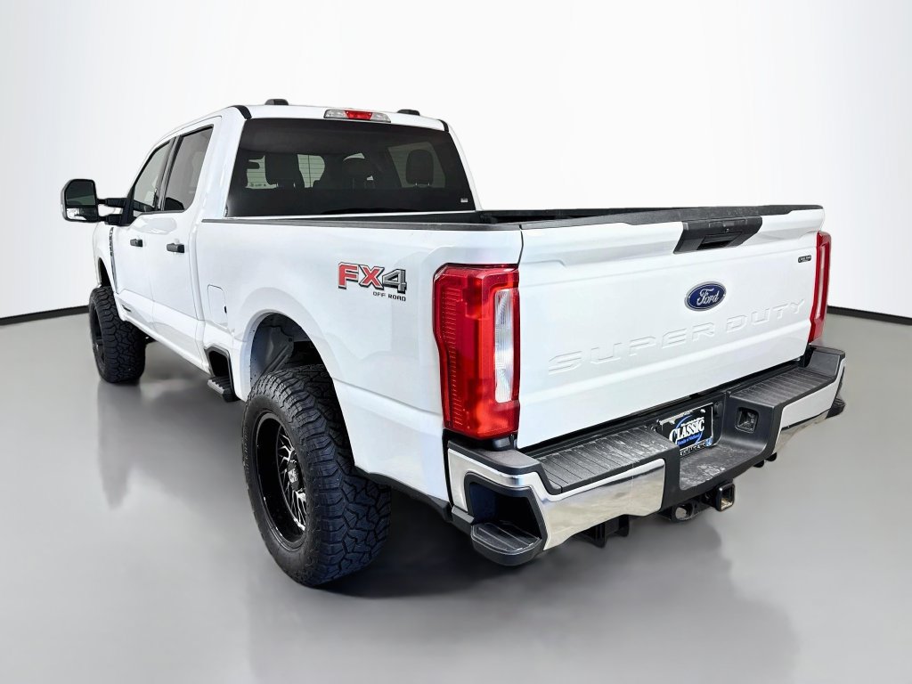 Used 2024 Ford F250 XLT w/ FX4 Off-Road Package AWD/4WD image 5