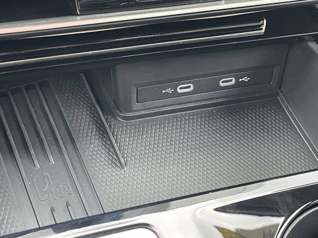 Certified 2026 Volkswagen Atlas SE w/ Black Wheel Package FWD image 28