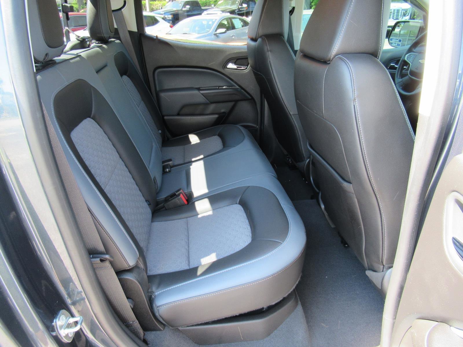Used 2019 Chevrolet Colorado Z71 image 33