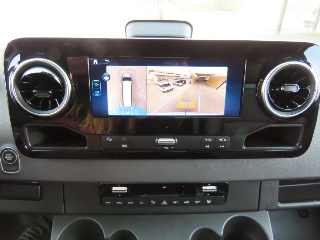 Used 2025 Mercedes-Benz Sprinter 2500 image 16