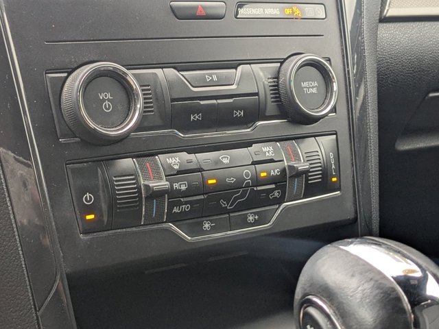 Used 2019 Ford Explorer XLT w/ Equipment Group 201A image 18