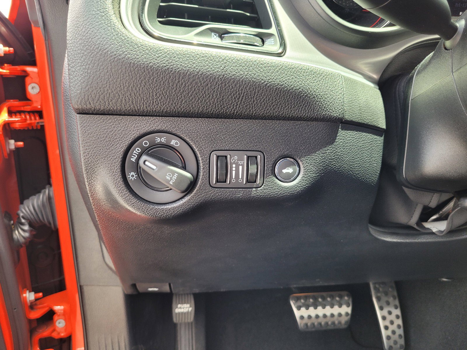 Used 2022 Dodge Challenger R/T Scat Pack RWD image 23