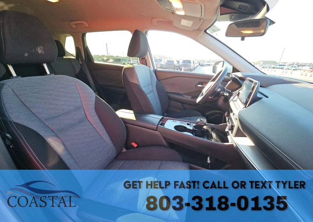 Used 2023 Nissan Rogue SV image 11