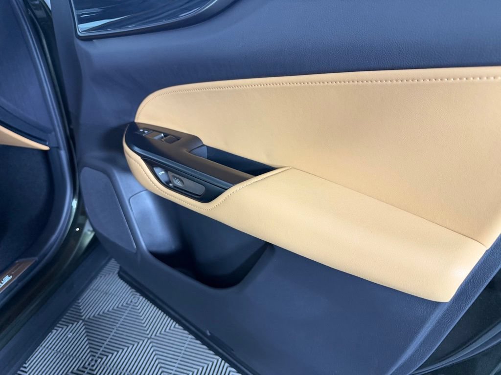 Used 2025 Lexus NX 250 FWD w/ Premium Package image 34