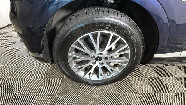 Used 2025 Genesis GV80 2.5T Standard AWD/4WD image 9