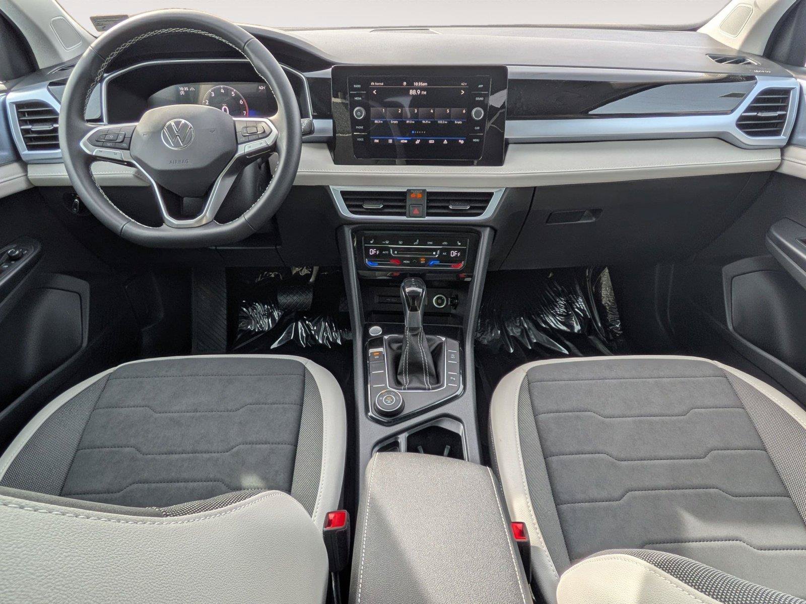 New 2026 Volkswagen Taos SE AWD/4WD image 18
