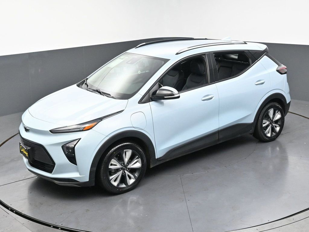 Used 2022 Chevrolet Bolt EUV LT w/ Convenience Package FWD image 42