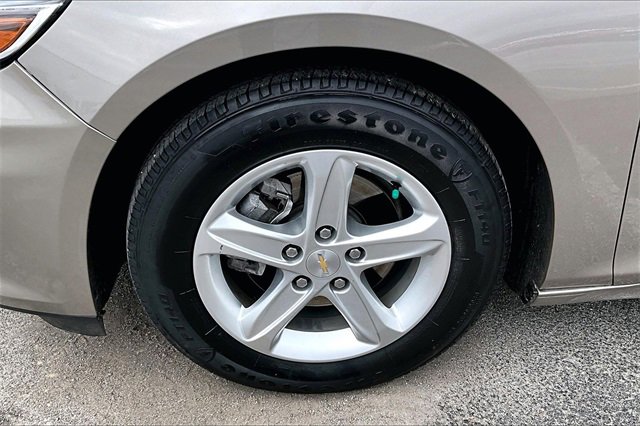 Used 2023 Chevrolet Malibu LS image 34