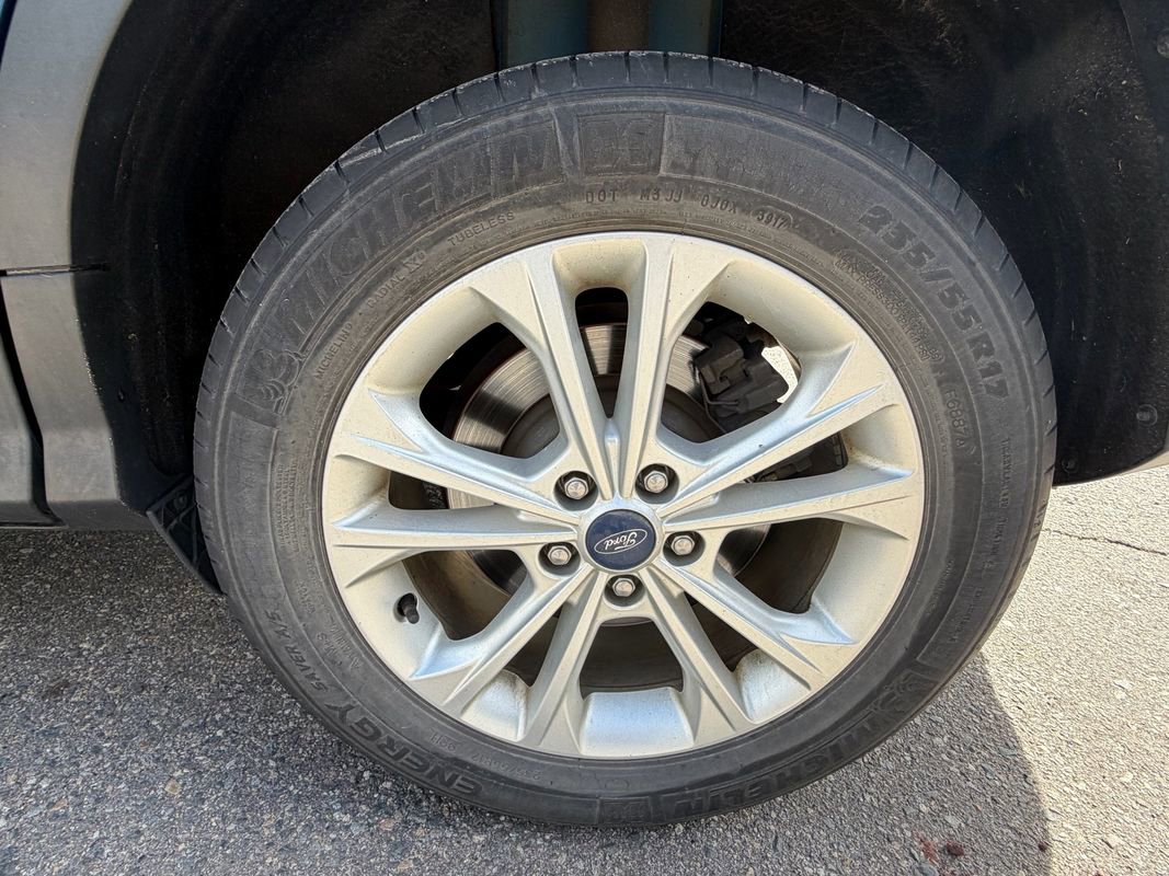 Used 2018 Ford Escape SE w/ SE Sync 3 Package image 71