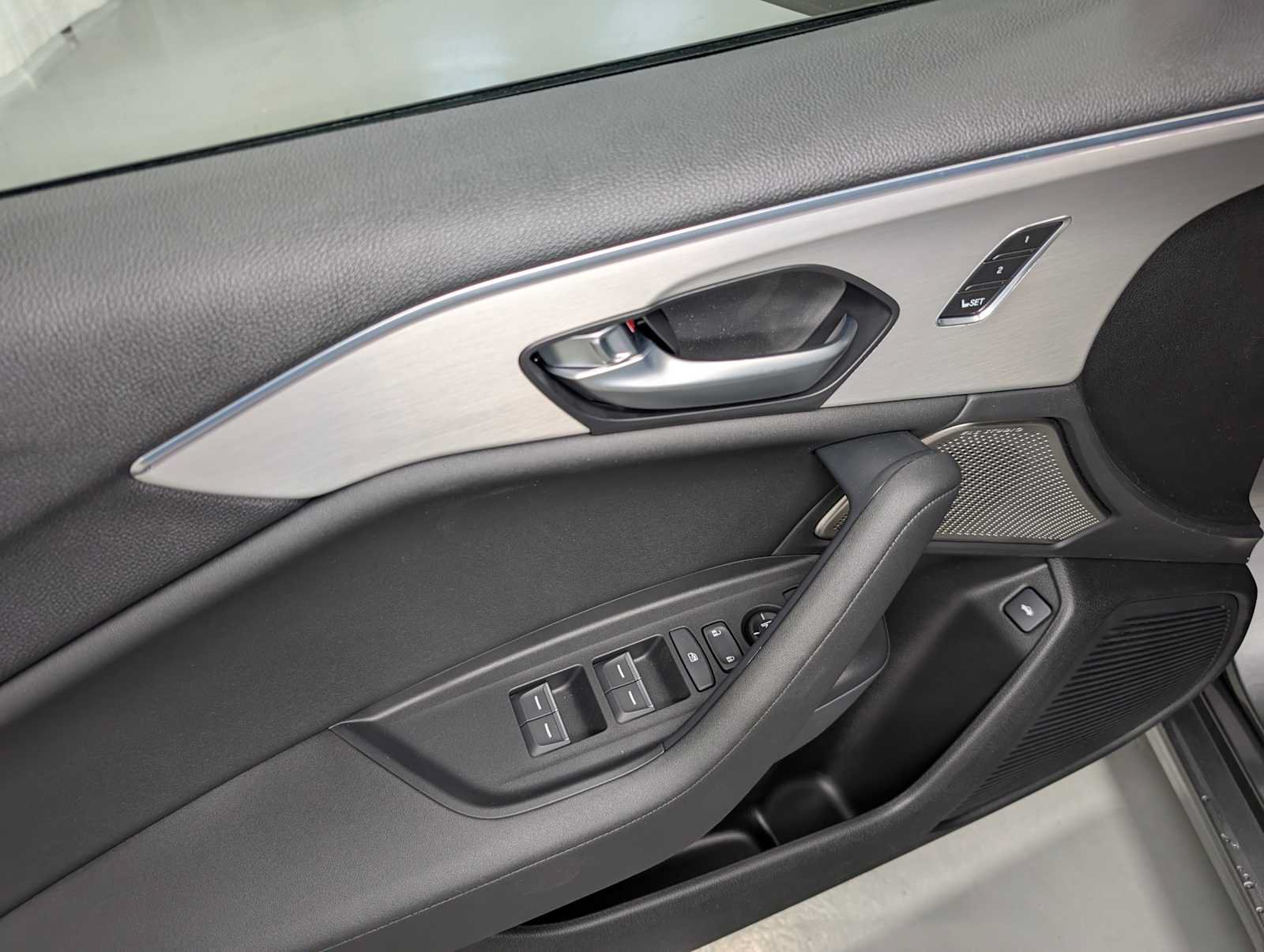Used 2025 Acura TLX w/ Technology Package FWD image 40
