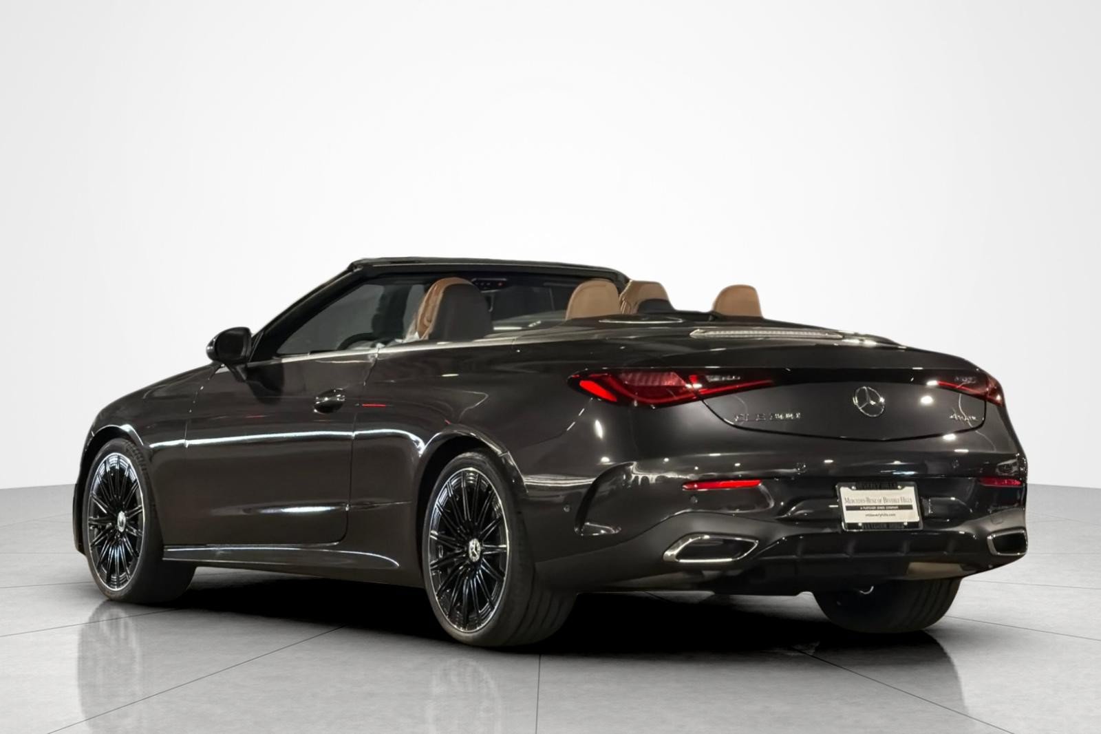 New 2026 Mercedes-Benz CLE 300 4MATIC Cabriolet image 3