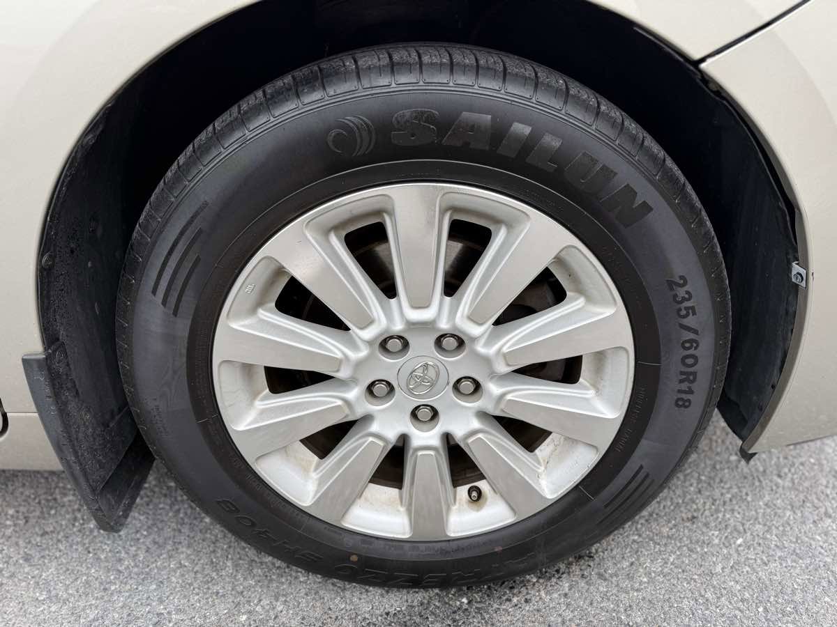 Used 2016 Toyota Sienna LE image 28