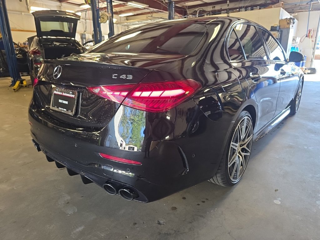 Used 2023 Mercedes-Benz C 43 AMG 4MATIC Sedan image 3