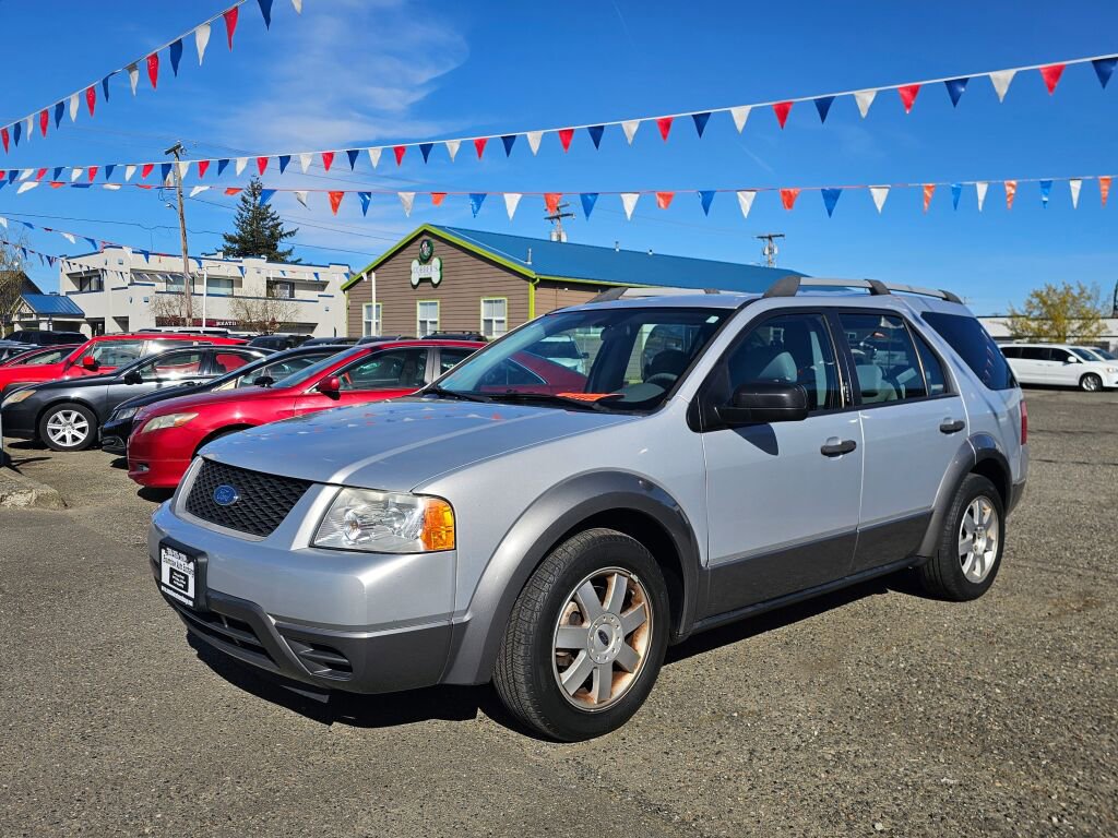Used 2005 Ford Freestyle SE image 3