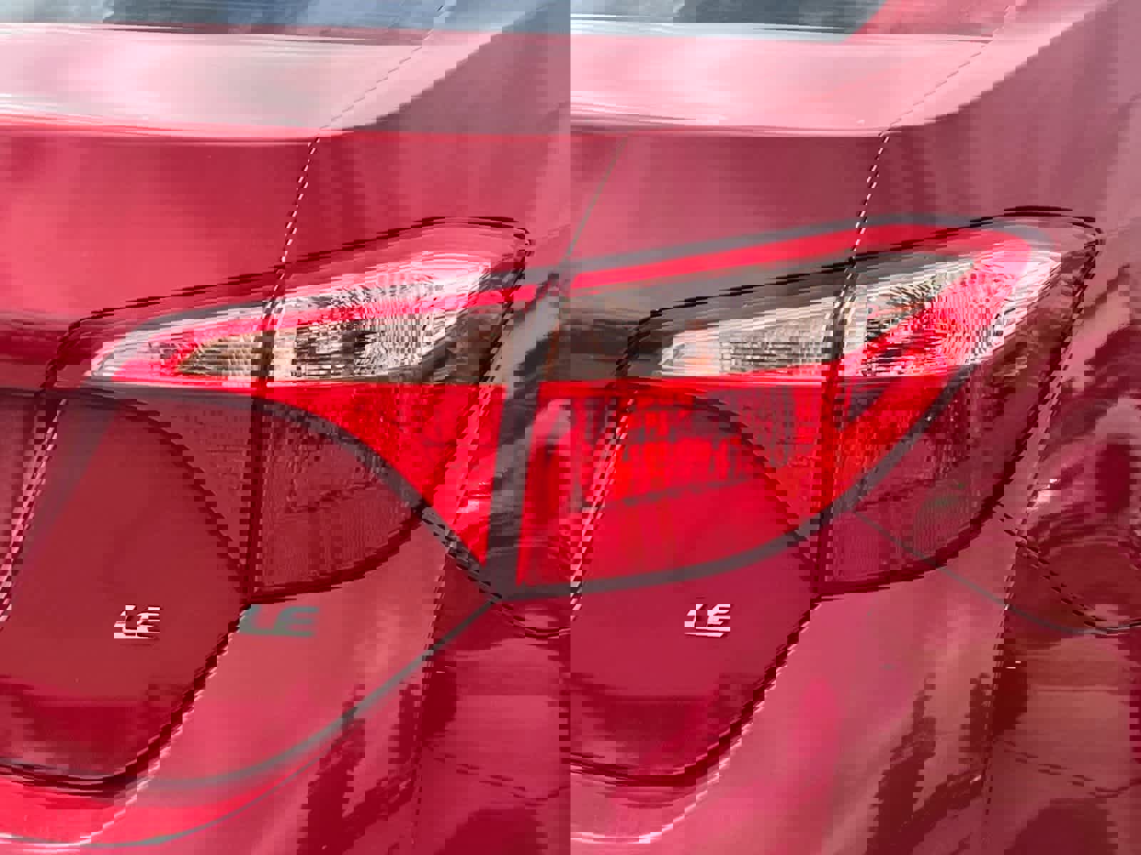 Used 2019 Toyota Corolla LE image 25