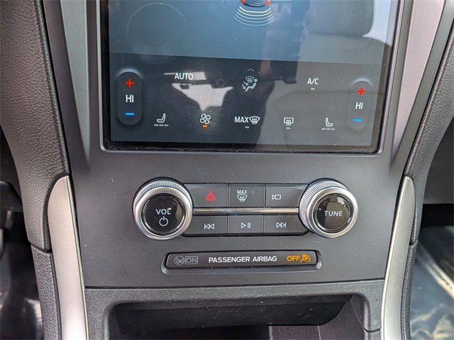 Used 2024 Ford Edge SEL image 23