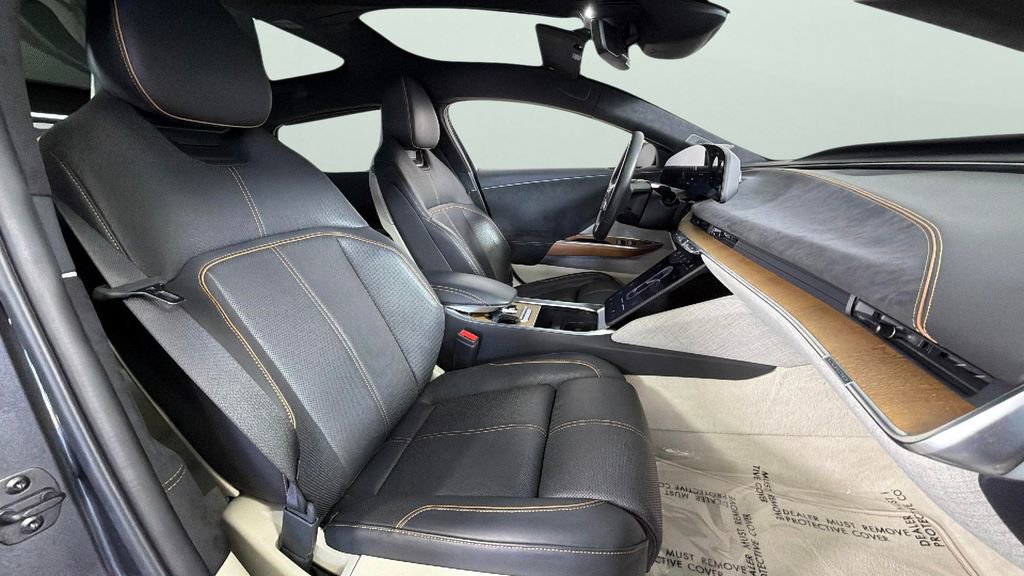 Used 2023 Lucid Air Grand Touring image 41