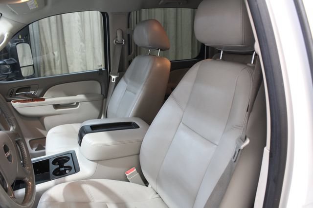 Used 2013 GMC Sierra 2500 SLT w/ SLT Convenience Package AWD/4WD image 17