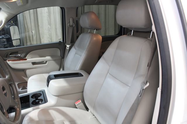 Used 2013 GMC Sierra 2500 SLT w/ SLT Convenience Package image 17