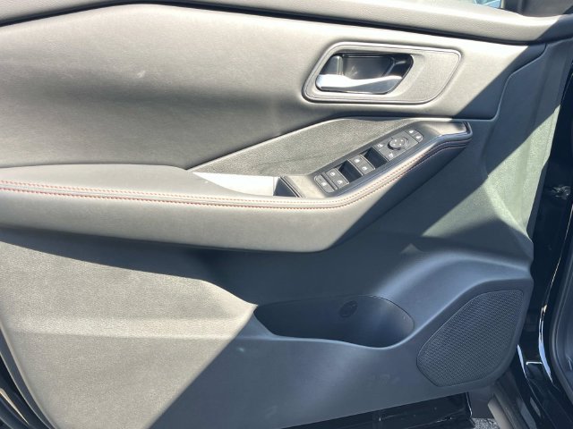 New 2026 Nissan Rogue SV AWD/4WD image 23