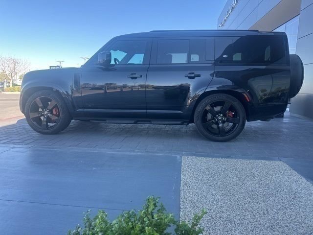 Used 2024 Land Rover Defender 130 X image 8