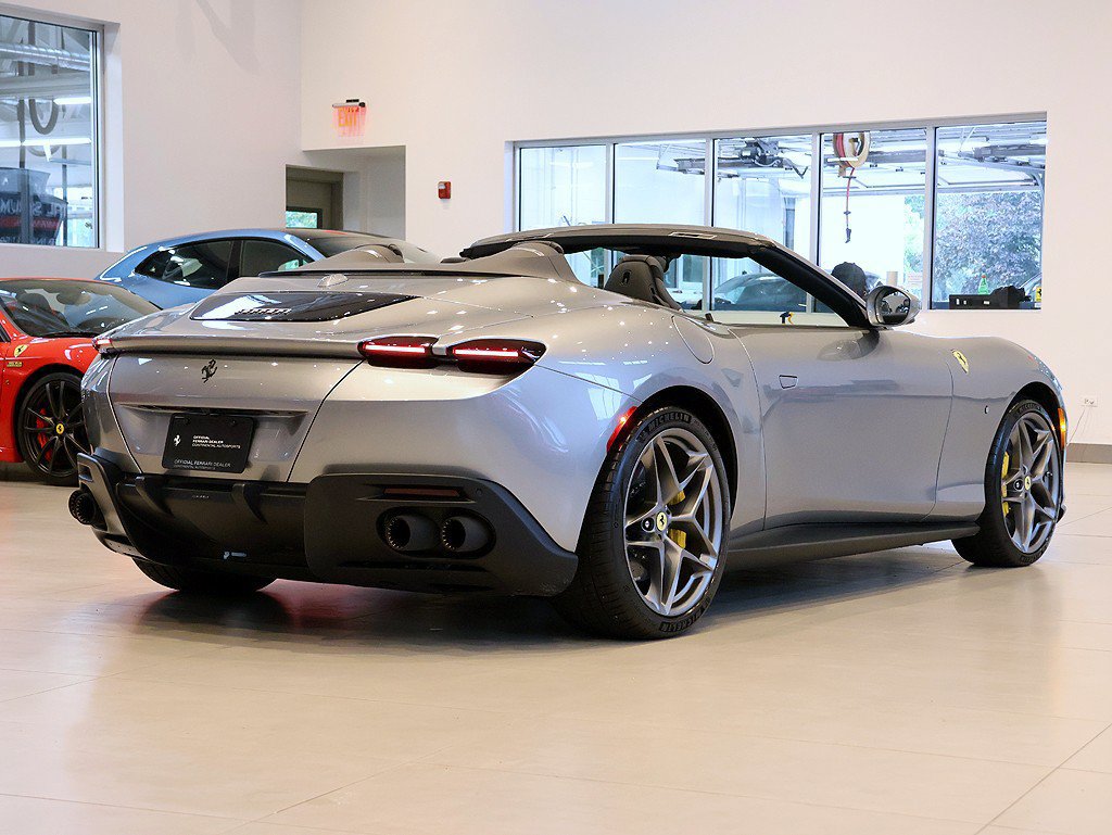 Certified 2026 Ferrari Roma Spider RWD image 39