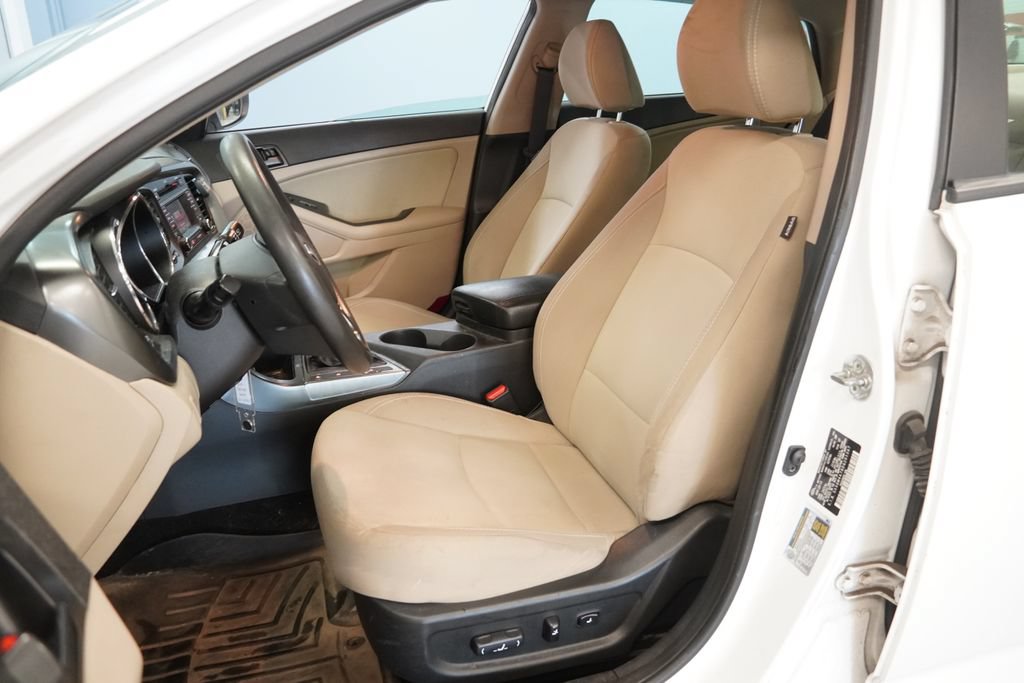 Used 2013 Kia Optima LX w/ Convenience Plus Pkg FWD image 3