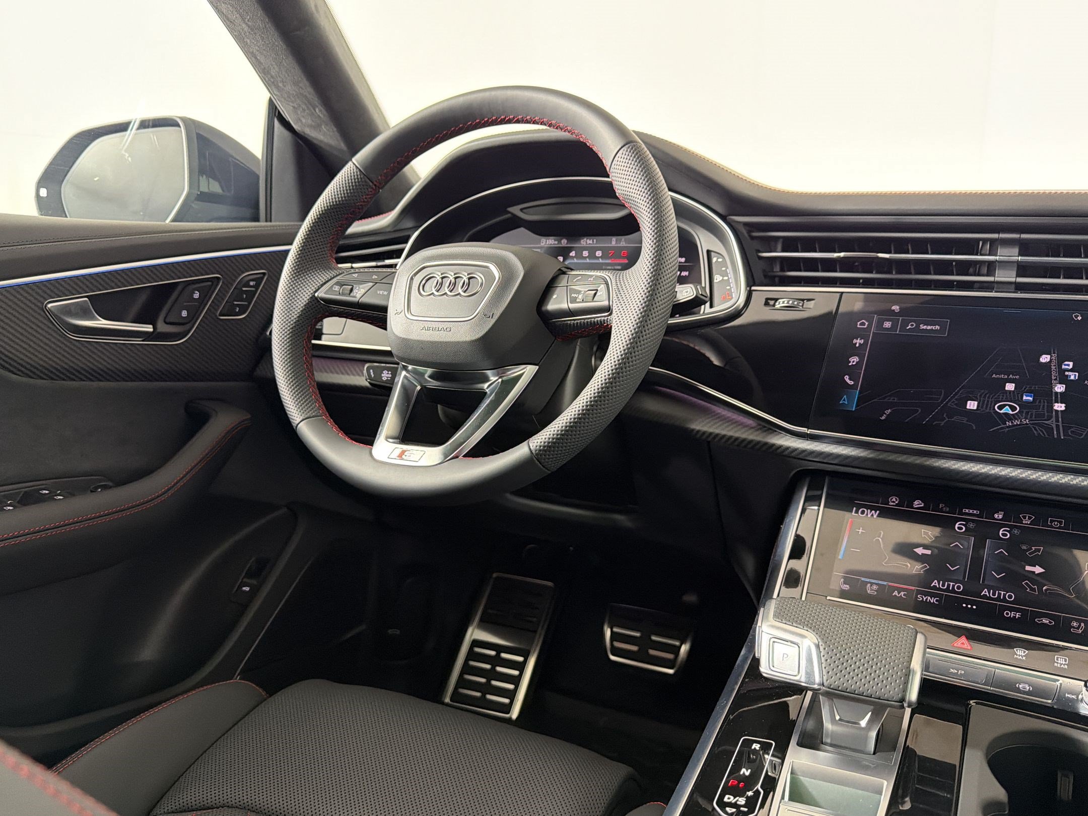 New 2026 Audi SQ8 Prestige AWD/4WD image 30