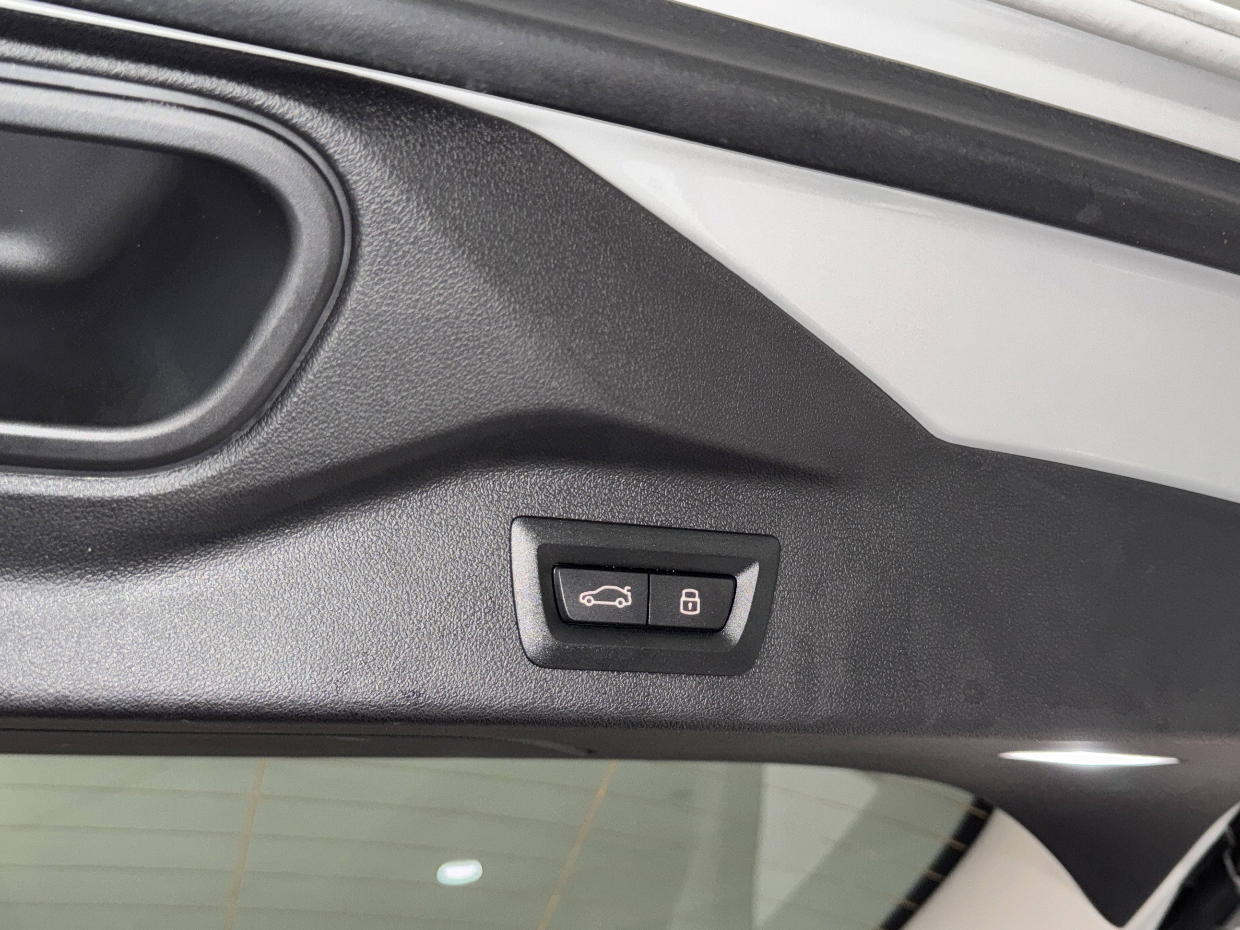 Certified 2025 BMW X7 xDrive40i w/ Premium Package image 14