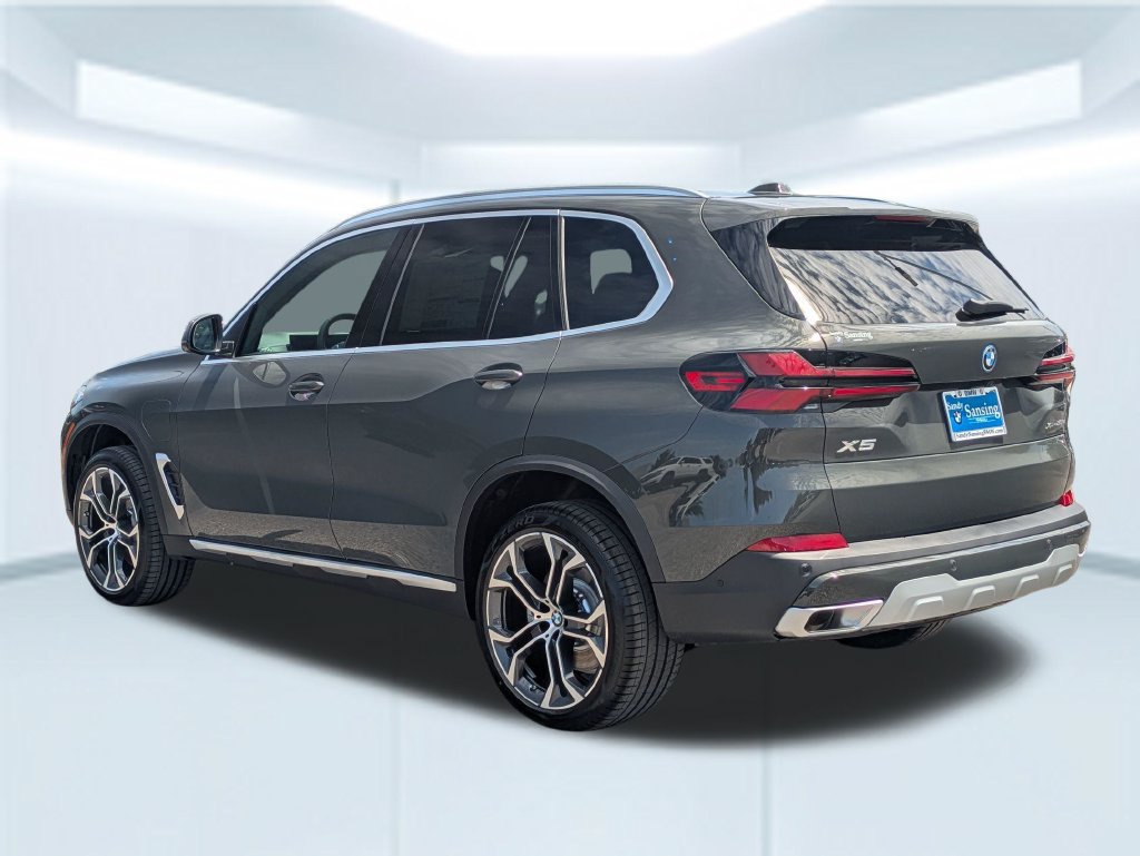 New 2026 BMW X5 xDrive50e AWD/4WD image 3
