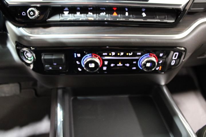 New 2026 GMC Sierra 2500 SLT w/ SLT Premium Package image 31