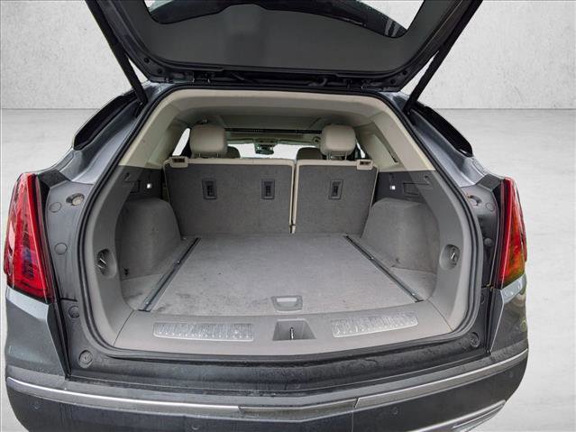Used 2021 Cadillac XT5 Premium Luxury FWD image 6