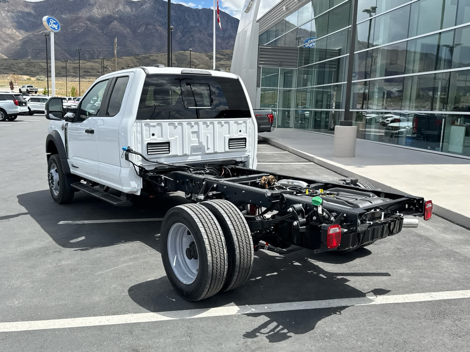 New 2026 Ford F550 4x4 SuperCab Super Duty w/ XL Chrome Package image 10