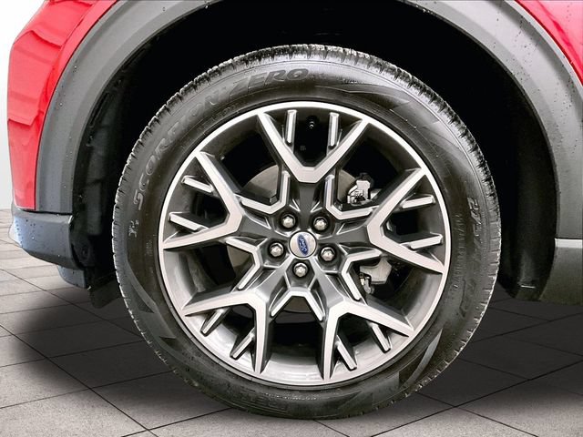 Used 2025 Ford Explorer Platinum w/ Ultimate Package AWD/4WD image 8