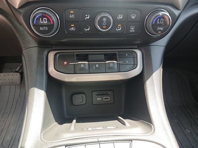Used 2023 GMC Acadia Denali w/ Denali Ultimate Package FWD image 45