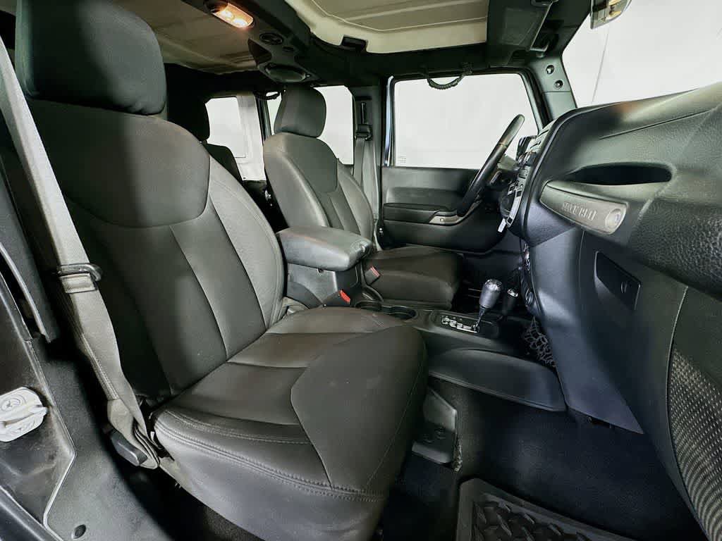 Used 2014 Jeep Wrangler Unlimited Sport w/ Quick Order Package 24S AWD/4WD image 13